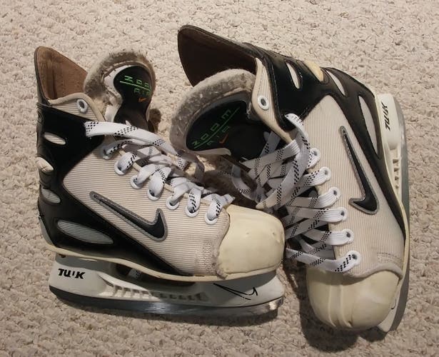 Fedorov Style Nike Air Zoom Vintage Hockey Skates Size 5.5 (Used)