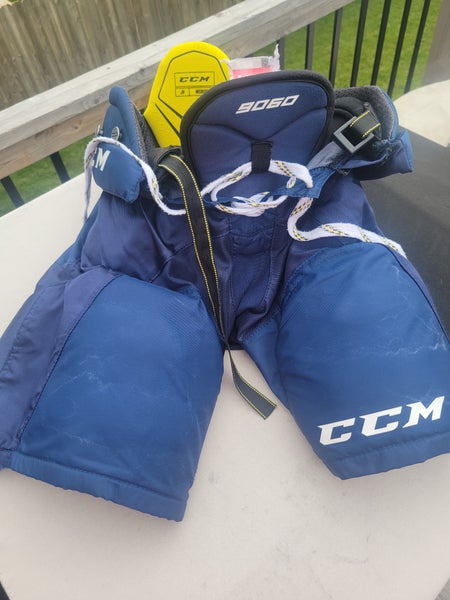 Junior Medium CCM Tacks 9060 Hockey Pants (Used)