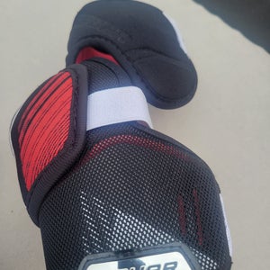 Junior Medium Bauer NSX Elbow Pads (Used)