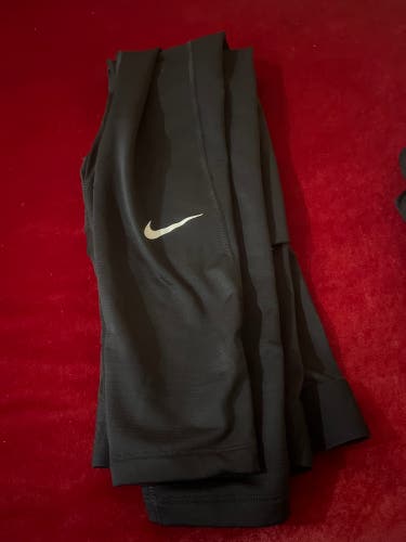 Black Large Men's Nike Compression (New)