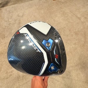 Men's 2023 Cobra AeroJet Right Handed Driver Regular Flex 10.5 Loft (New)