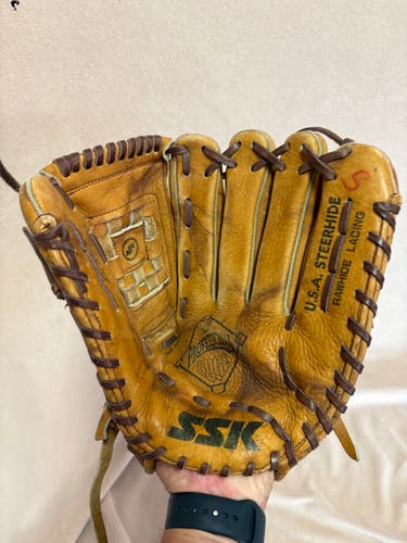 RH SSK Softball Glove 13" (Used)