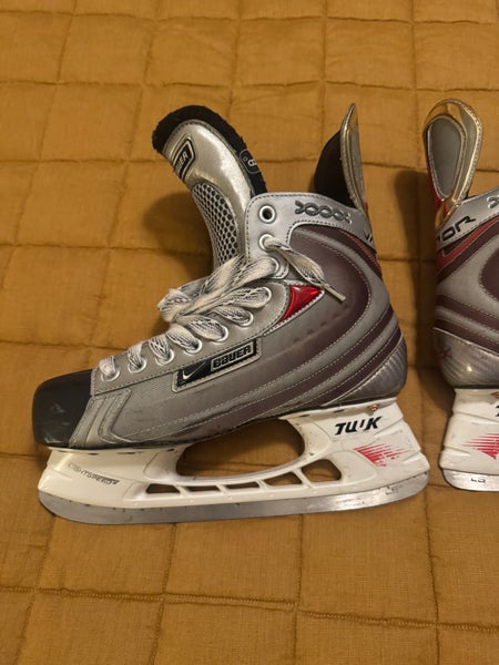 Bauer Vapor XXXX Hockey Skates Regular Width 8 (Used)