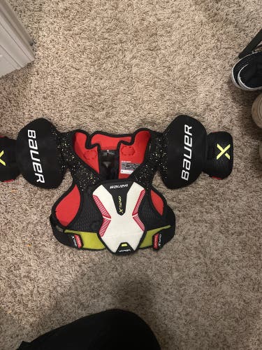 Youth  Bauer Shoulder Pads (Used)