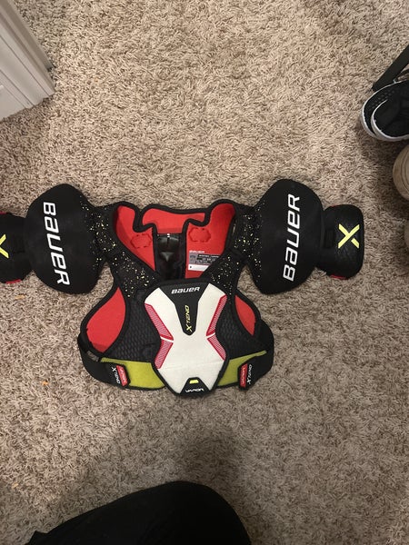 Youth  Bauer Shoulder Pads (Used)