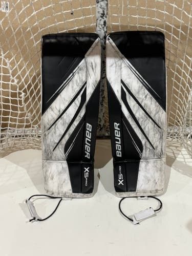 Large Bauer Vapor X5 Pro Goalie Leg Pads (Used)
