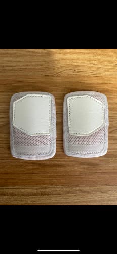 D30 Hockey Wrist Guards 4x3’’