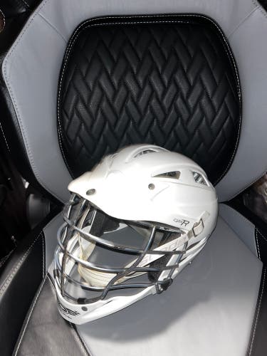 Men’s Cascade CPX-R Lacrosse Helmet (Used)