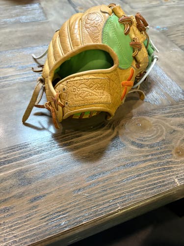 Absolutely ridiculous baseball glove Adult