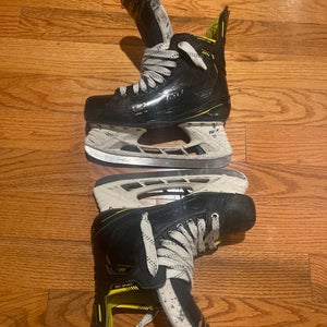2023 Bauer Supreme M4 Skates | Size 6 Fit 3 | Used
