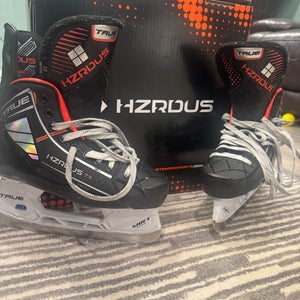 2024 True HZRDUS 7X Hockey Skates Regular Width Size 5 (Used)
