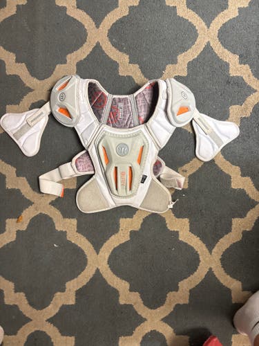 Medium Youth Warrior Burn Shoulder Pads (Used)