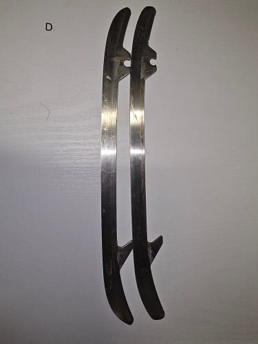 Pair Bauer LS2 288 mm Used single screw toe