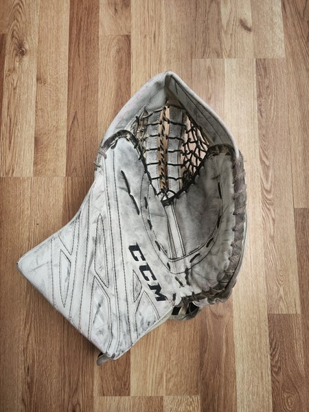CCM E Flex Glove
