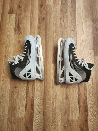 Used Reebok Regular Width  Size 10.5 5K Hockey Goalie Skates