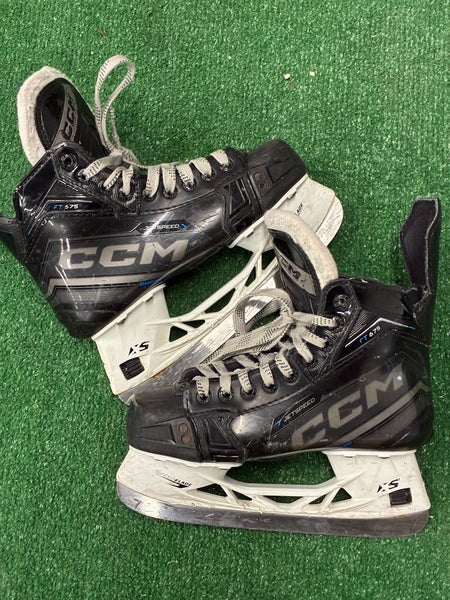 Intermediate CCM JetSpeed FT675 Hockey Skates Size 4.5 (Used)