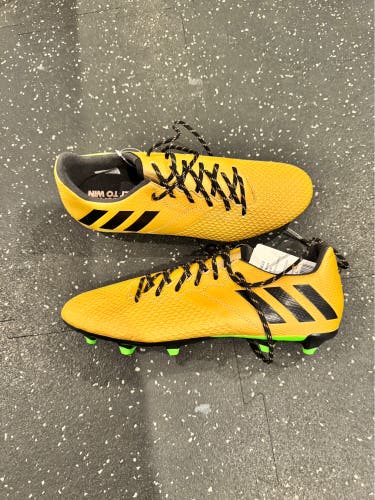 Gold Unisex Size M 9.0 (W 10.0) Adidas Messi 16.3 Molded Cleats Cleats (New)
