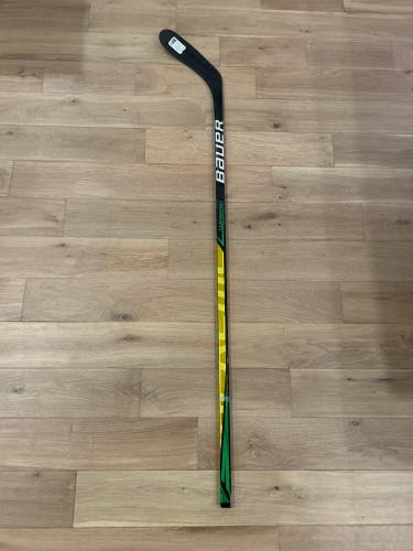 Junior Bauer Supreme UltraSonic Left Hand Hockey Stick P28  (Used)