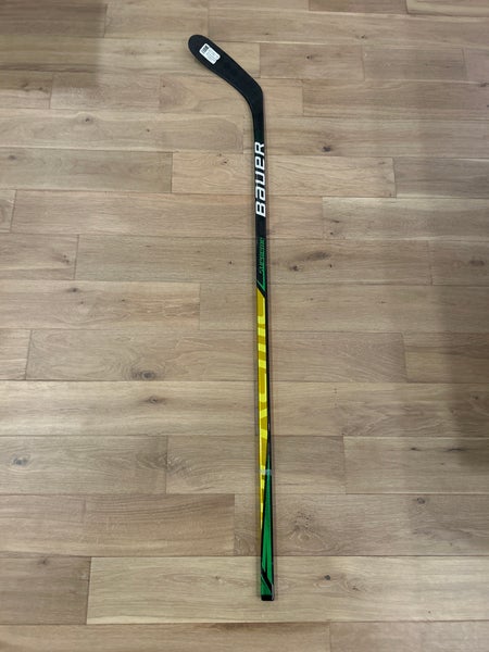 Junior Bauer Supreme UltraSonic Left Hand Hockey Stick P28  (Used)