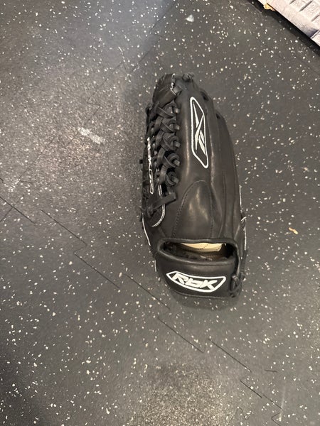 Reebok southpaw baseball glove