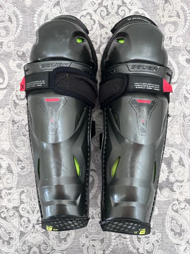 Junior Bauer Vapor 3X Pro 12" Shin Pads (Used)