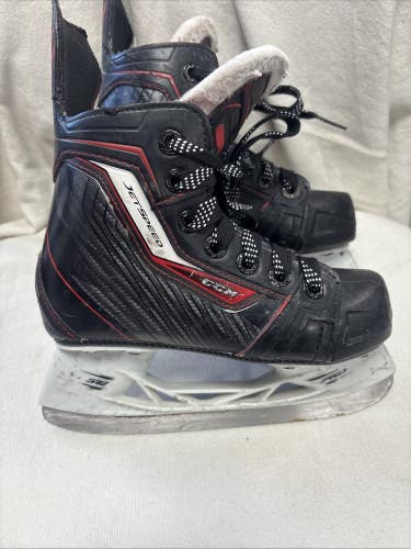 Junior youth size 12 CCM jetspeed ice hockey skates