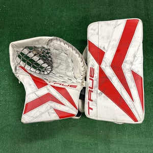 Red Senior True Catalyst 7x3 Goalie Gloves & Blockers Regular (Used)
