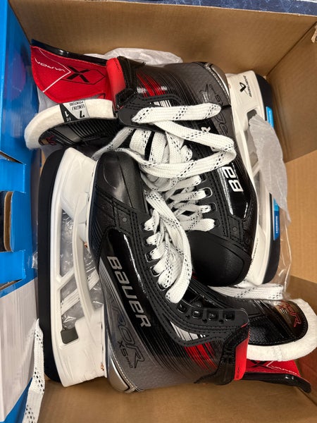 New Bauer Vapor X5 Pro Hockey Skates - Size: 7 - Fit 1