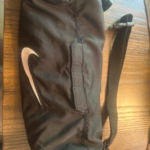 New Nike Pro Hyperwarm Football Handwarmer
