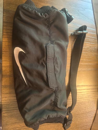 New Nike Pro Hyperwarm Football Handwarmer