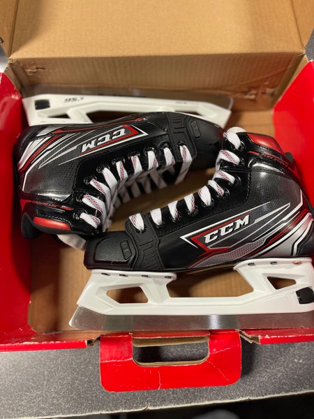 CCM Jetspeed FT480 Hockey Goalie Skates Regular Width Size 5.5 (New)