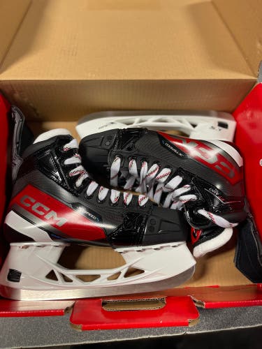 CCM Jetspeed FT680 Hockey Skates Regular Width Size 5 (New)