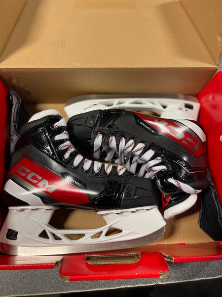 CCM Jetspeed FT680 Hockey Skates Regular Width Size 6 (New)