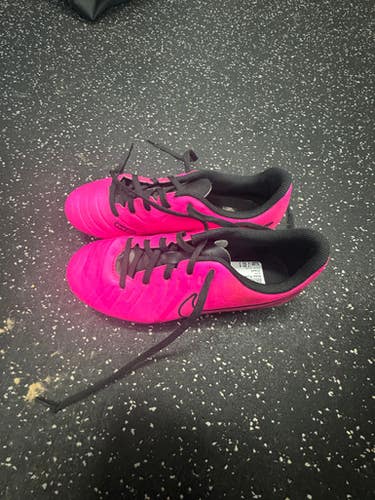 Used Adidas Soccer Cleats Pink Junior 05 11849-S000026253