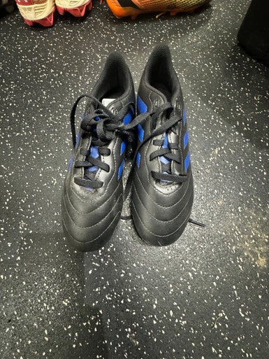 Used Adidas Soccer Cleats Black Junior 04.5 11849-S000026276