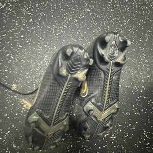 Used Nike Jr FB Cleats Black Junior 01.5 11849-S000027380