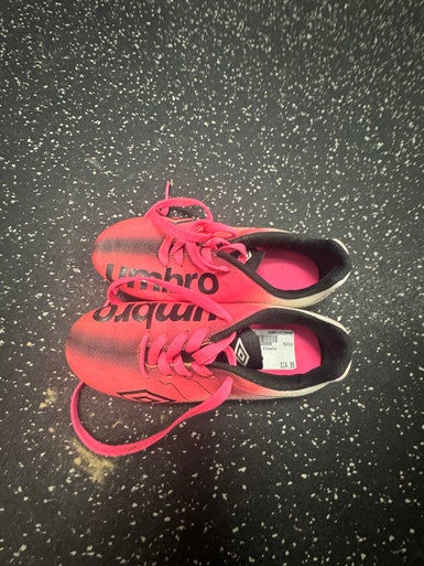 Used Umbro Soccer Cleats Pink Youth 13.0 11849-S000027382