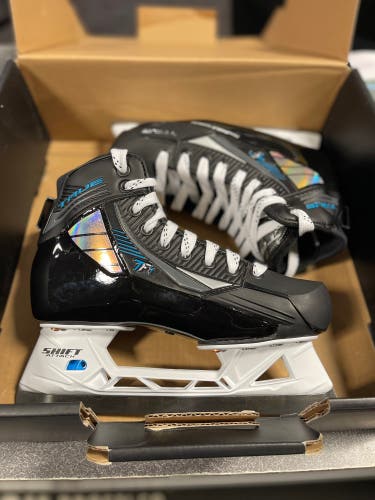True TF7 Hockey Goalie Skates Regular Width Size 5.5 (New)