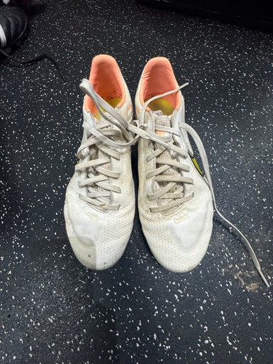 Used Nike Soccer Cleats White Youth 06.5 11849-S000028856