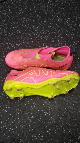 Used Nike Soccer Cleats Pink Junior 06 11849-S000029235
