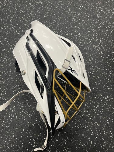 Used Cascade XRS Lacrosse Helmet White One Size 11849-S000026984
