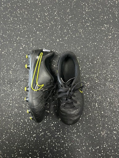 Used Nike Soccer Cleats Black Junior 02.5 11849-S000027082