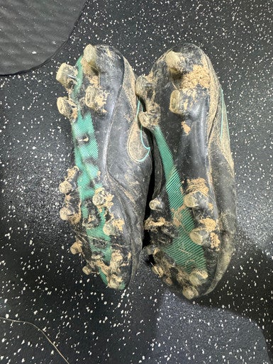 Used Nike Soccer Cleats Black Senior 8.5 11849-S000029140