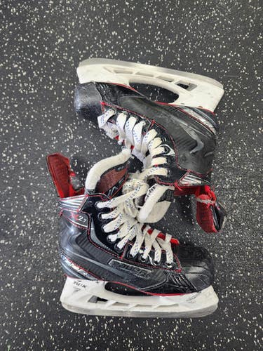 Used Bauer VAPOR X 2.7 Junior Hockey Skate Junior 02 11849-S000029540
