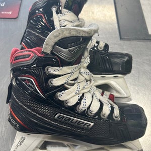 Used Bauer VAPOR X900 Junior Hockey Skate Junior 03.5 11849-S000029536