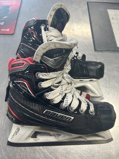 Used Bauer VAPOR X900 Junior Hockey Skate Junior 03.5 11849-S000029536