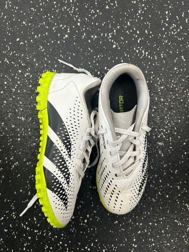Used Adidas Soccer Turf Shoes Black And White Junior 02 11849-S000028562