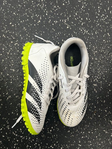 Used Adidas Soccer Turf Shoes Black And White Junior 02 11849-S000028562