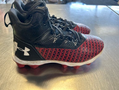 Used Under Armour CLEAT BB/SB Cleats Red Junior 03.5 11868-S000063836