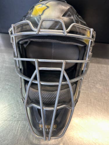 Used Under Armour UAHG3A-1 Catchers Mask Black 11868-S000063575